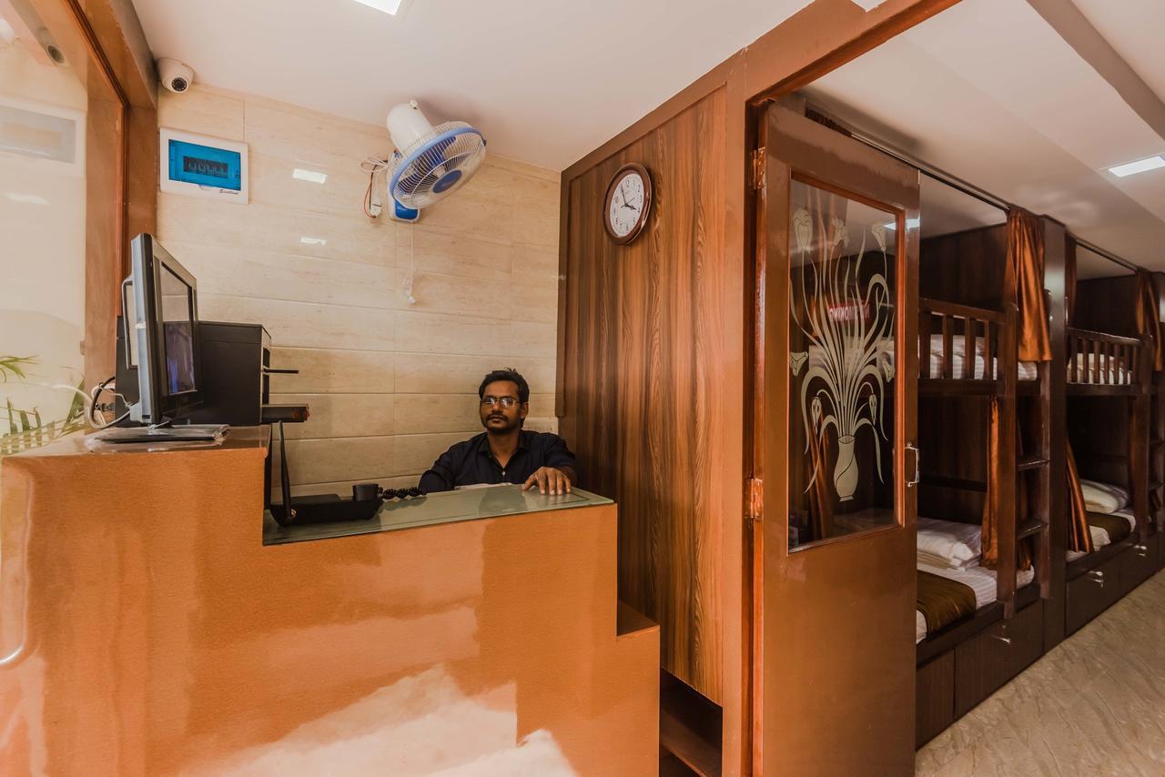 Awesome Dormitory - Men Only Bombay Esterno foto