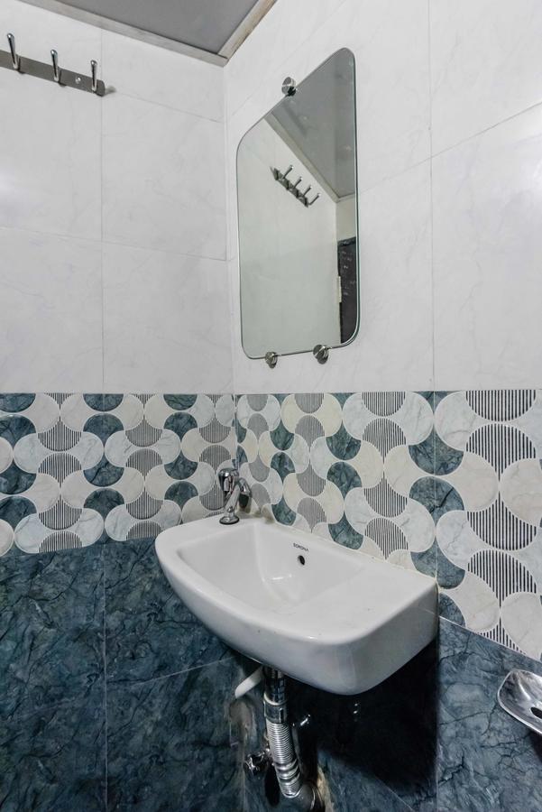 Awesome Dormitory - Men Only Bombay Esterno foto