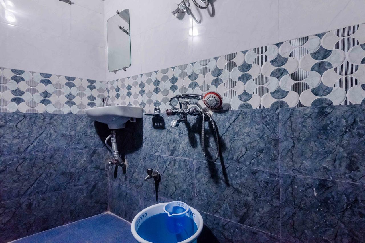 Awesome Dormitory - Men Only Bombay Esterno foto