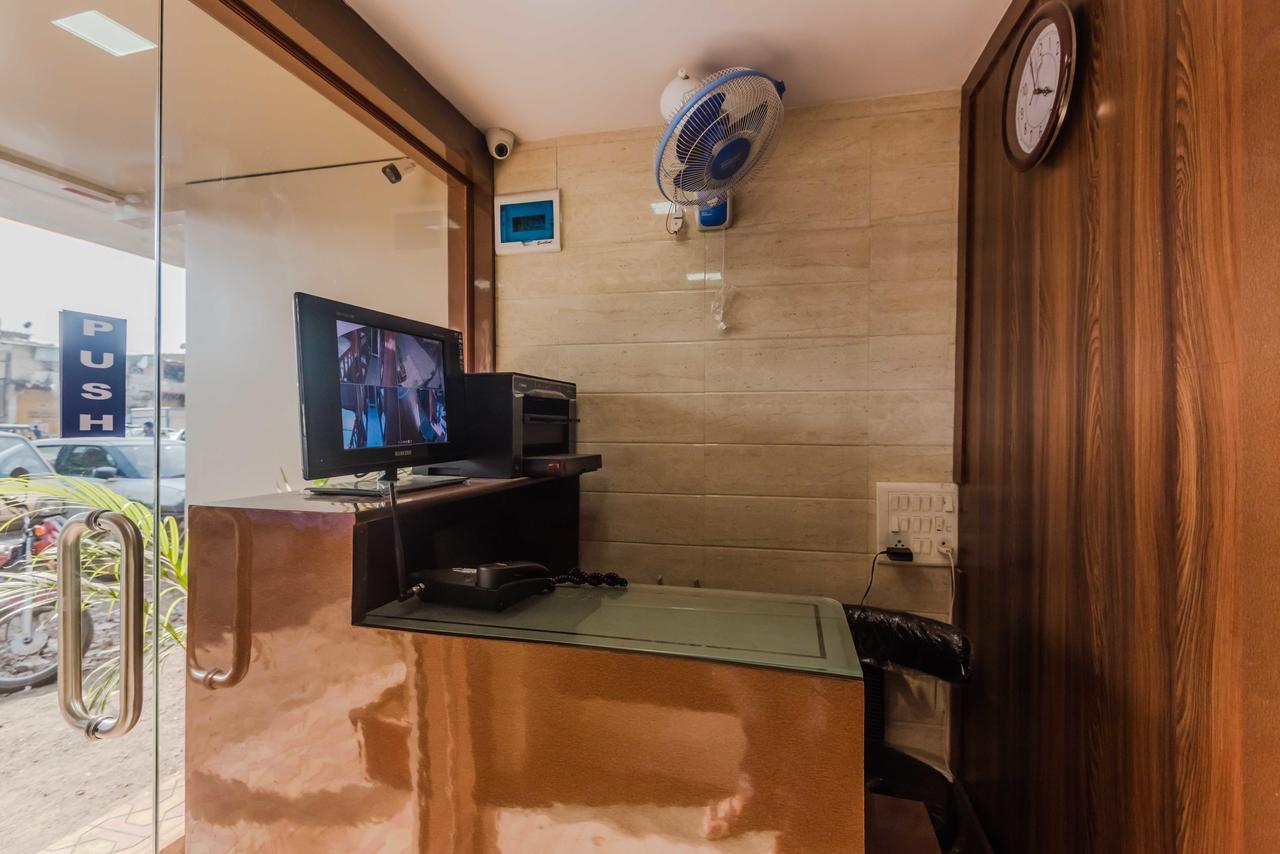 Awesome Dormitory - Men Only Bombay Esterno foto