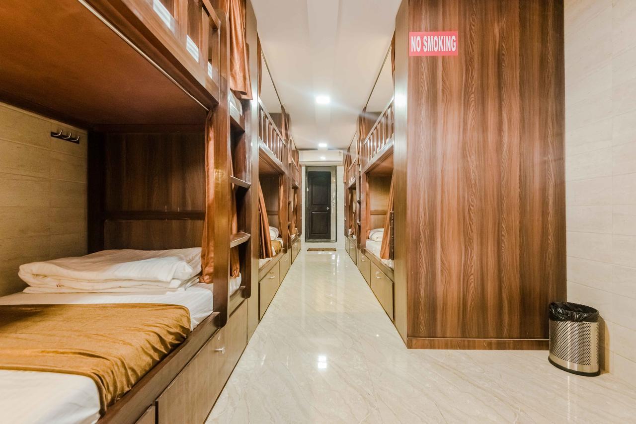 Awesome Dormitory - Men Only Bombay Esterno foto