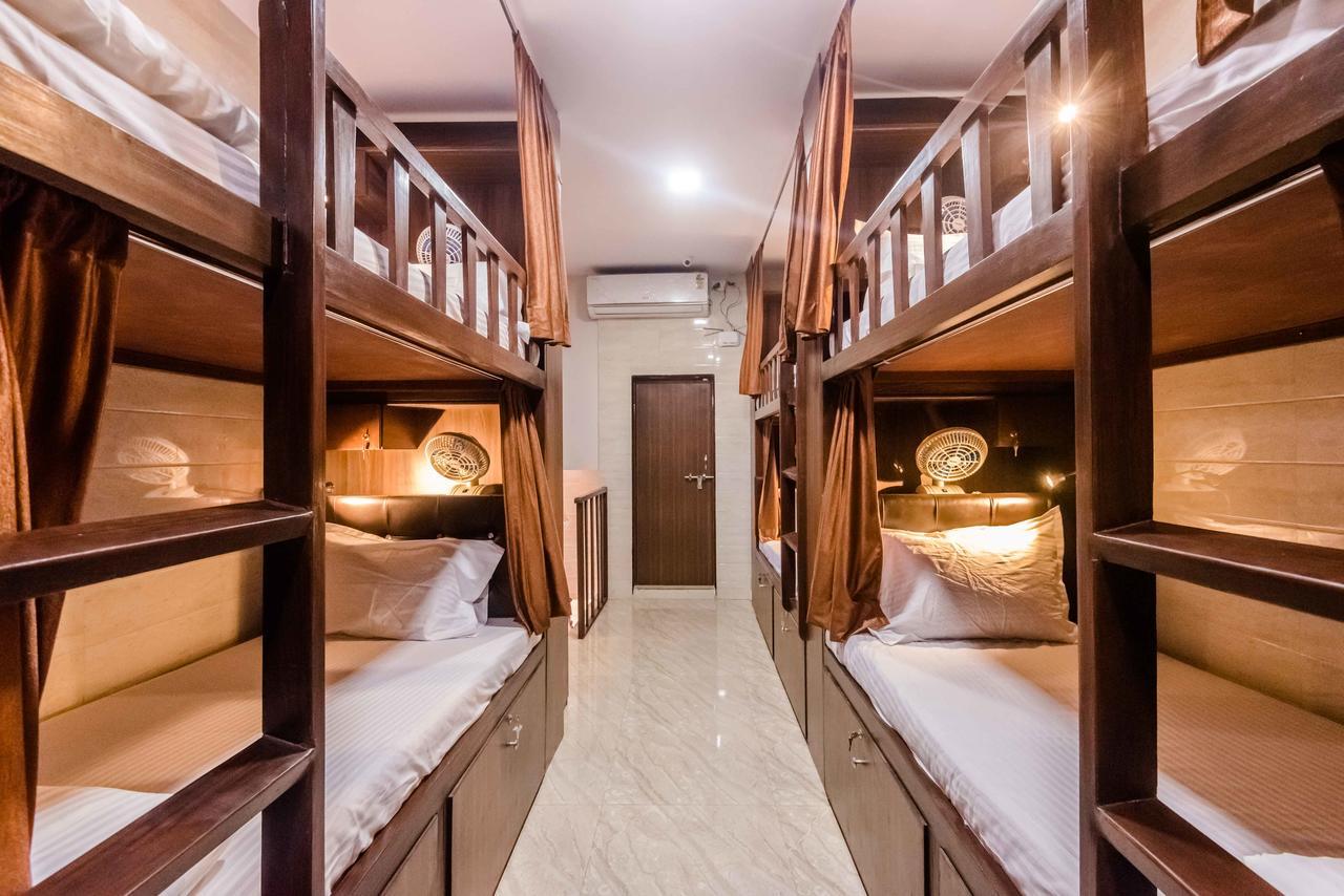 Awesome Dormitory - Men Only Bombay Esterno foto