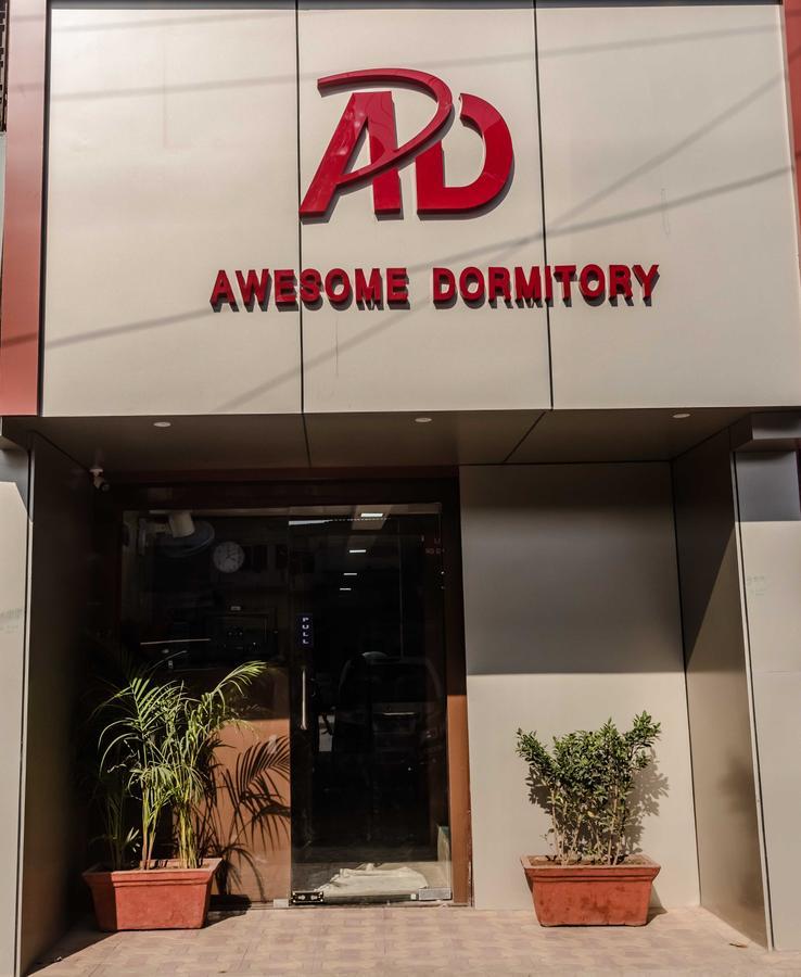 Awesome Dormitory - Men Only Bombay Esterno foto